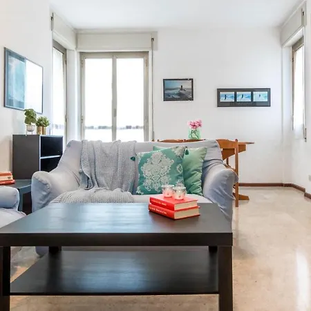 Altido 1br Apt With Terrace, Near Saporiti And 아파트 Lake Como