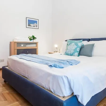 Altido 1br Apt With Terrace, Near Saporiti And 아파트