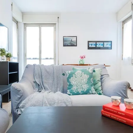 Altido 1br Apt With Terrace, Near Saporiti And 아파트 *